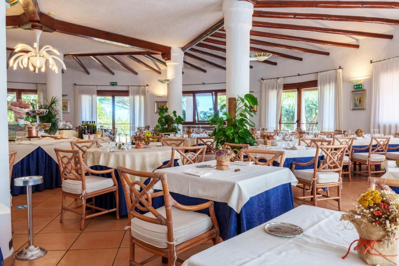 Hotel Punta Est Baja Sardinia Kültér fotó